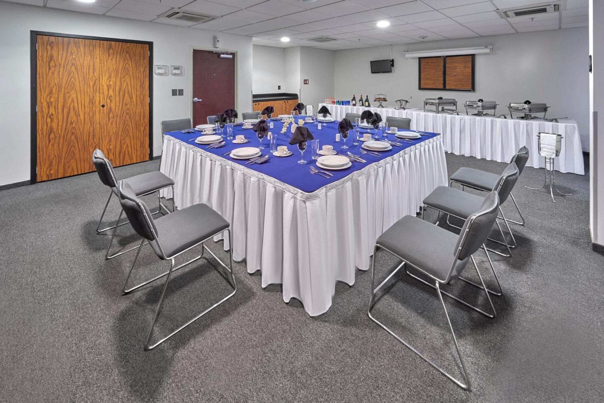 City Express By Marriott Queretaro Jurica Luaran gambar
