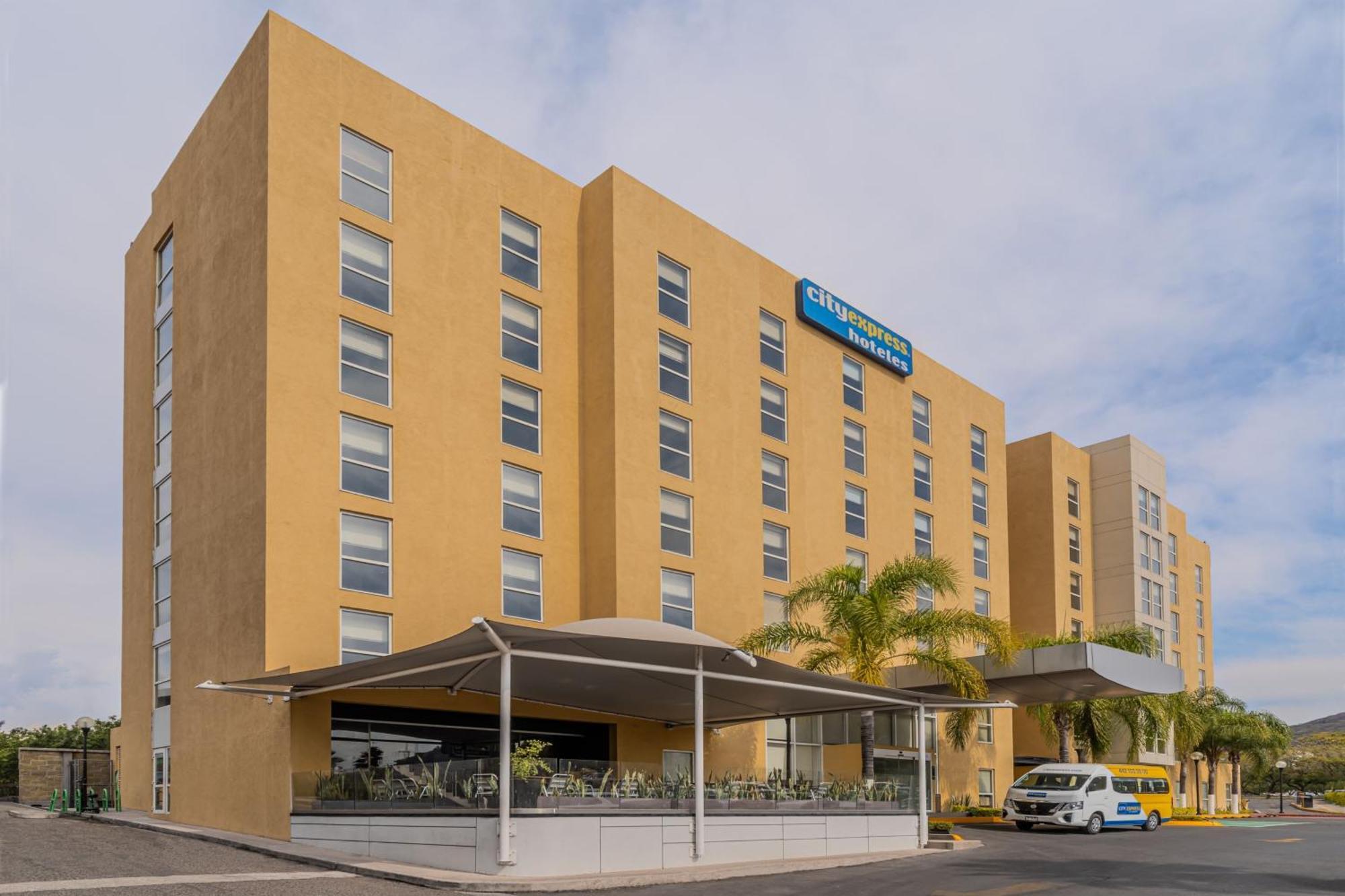 City Express By Marriott Queretaro Jurica Luaran gambar