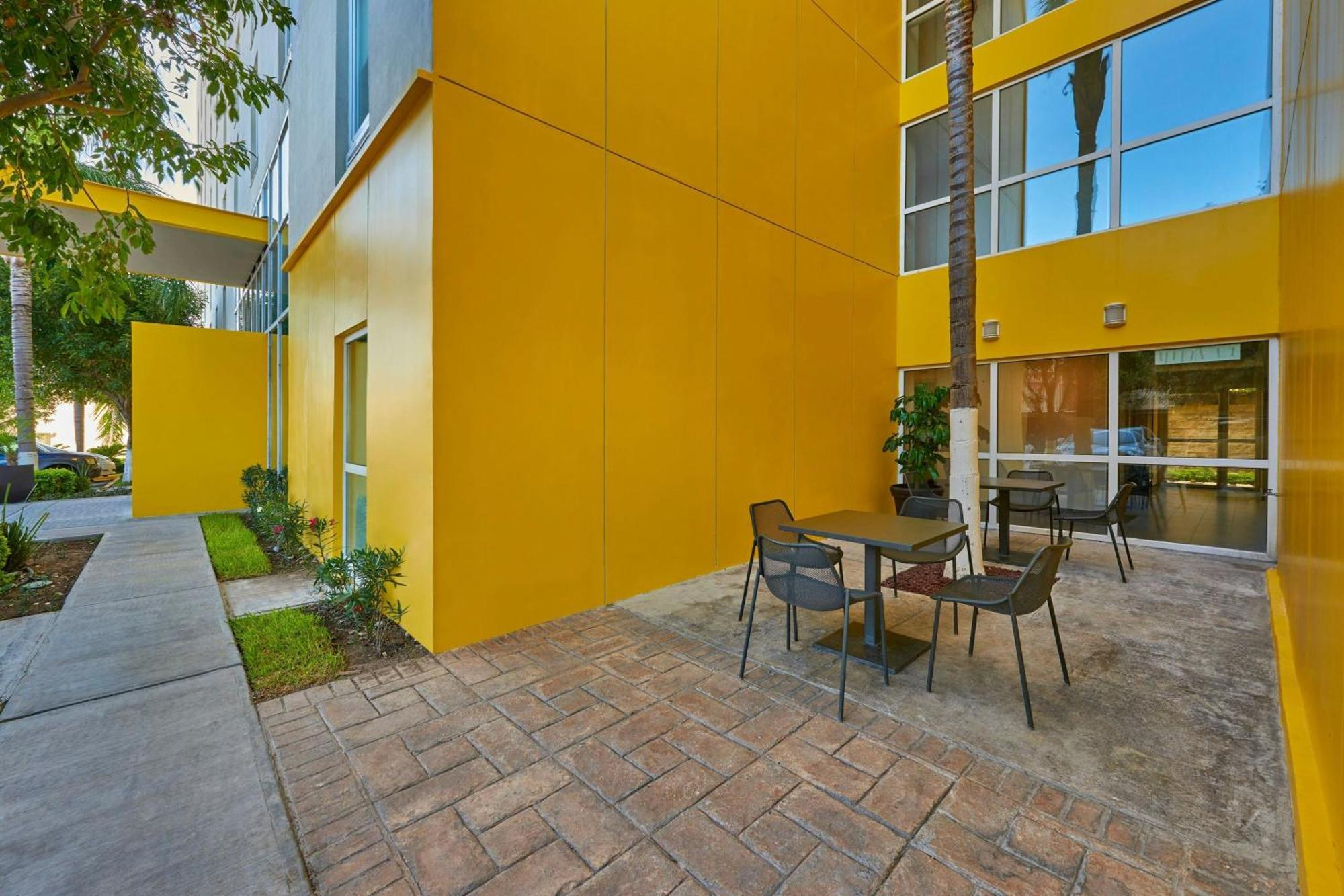 City Express By Marriott Queretaro Jurica Luaran gambar